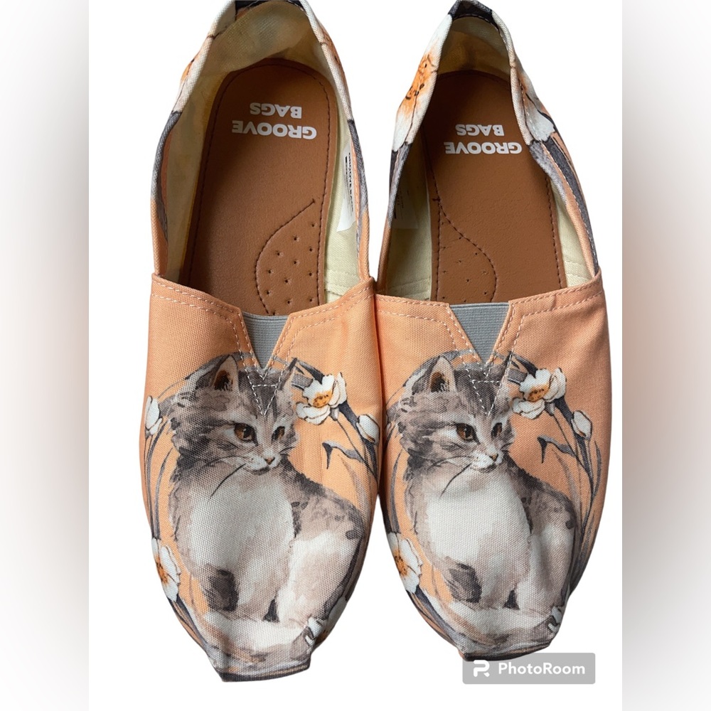 FLORAL KITTEN CASUAL SHOES